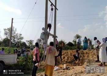 वर्षौंपछि विकट गाउँमा बिजु गाउँमा खुशयाली अन्धकारबाट मुक्त भएपछि खुशियाली, अभियान्ता जोडी सम्मानित