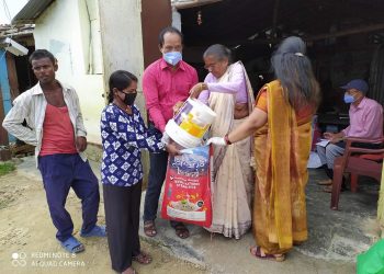 अभियान्ता जोडी चौधरीको राहत लिएर घर फर्किदै बिपन्न परिवार