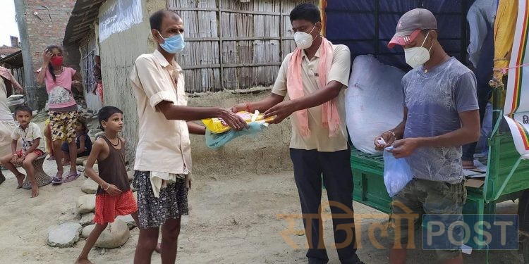 औरहिमा कोरोना र डेङगु रोग बाट बच्न सुपानेट झुल र सेनिटाईजर वितरण