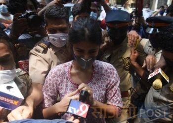 सुशान्त सिंह राजपुतकी पूर्व प्रेमिका रिया चक्रवर्ती पक्राउ