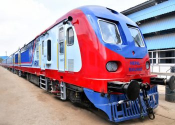 आज जनकपुर आउन लागेक्ल रेलको बाहिरी र भित्रि रुप यस्तो छ(हेर्नुहोस तस्वीरमा)