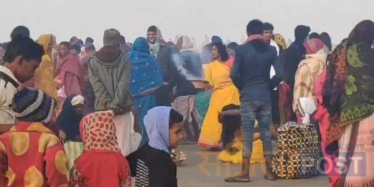कमला नदिमा भुत मेला,धामी–झांक्री र दर्शनार्थीको घुइँचो