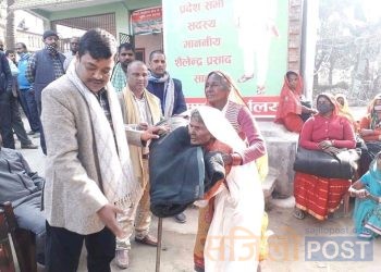 प्रदेश -२ सरकारका भूमि व्यवस्था, कृषि तथा सहकारी मन्त्री शैलेन्द्र प्रसाद साह द्वारा गरिब, दलित एवम् विपन्न परिवारलाई कम्बल वितरण