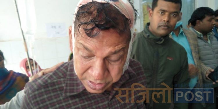 प्रहरीको लाठी प्रहारबाट घाइते पूर्वमन्त्री मातृका र रामचन्द्र झासहित चार जनालाई थप उपचारका लागि काठमाडौं लगियो