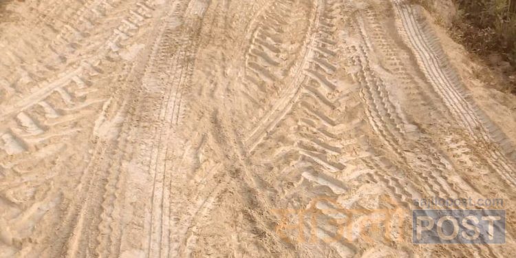 सिरहा सप्तरी लगायत तराईका बासिन्दा धुलैधुलोमा जीवन काटदै;सरोकारवाला निकाय मौन