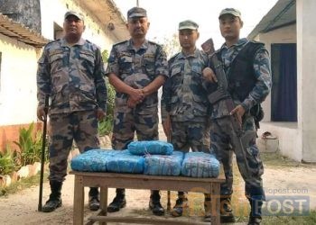 सशस्त्र बिओपी रामनगरको प्रमुख प्र.नि.खड्काको कमान्डमा खटिएका प्रहरी द्वारा सीमाबाट बरामद गर्‍यो १८ किलो गाँजा