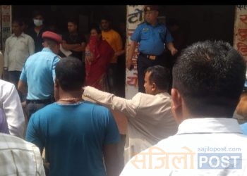 यातायात कार्यालय लहानबाट दुईजना बिचौलिया पक्राउ