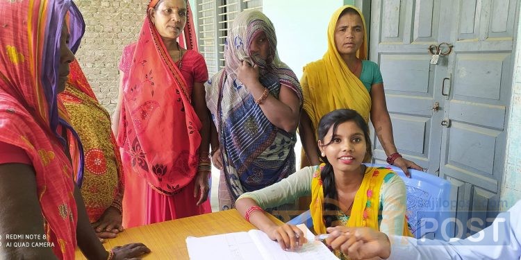 सिरहाको लक्ष्मीपुर पतारी गाउँपालिका को कृषि बिकास शाखा द्धारा किसान लाई नि:शुल्क बिसादी वितरण
