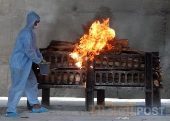 भारत : सरकारी आँकडाले होइन, जलिरहेको चिताले बताउँछ– कति भयावह छ कोरोना कहर