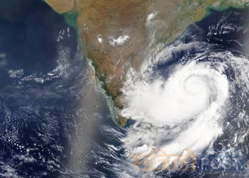 भारतमा फेरि डरलाग्दो चक्रवात बन्दै,नेपालमा पनि हावाहुरी र भारी वर्षा हुने