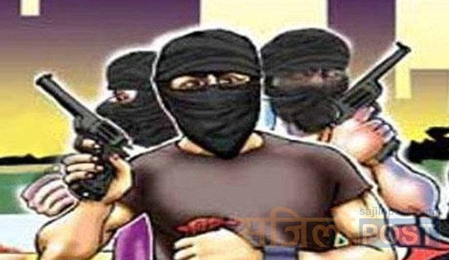 सिरहाको लहानमा गएराती फेरी डकैति,लाखौंको लुटपाट