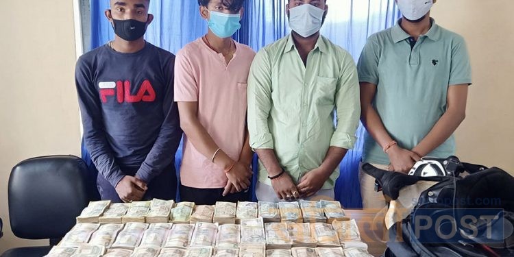 प्रदेश २ : स्रोत नखुलेको साढे ८२ लाख रुपैयाँसहित चारजना पक्राउ
