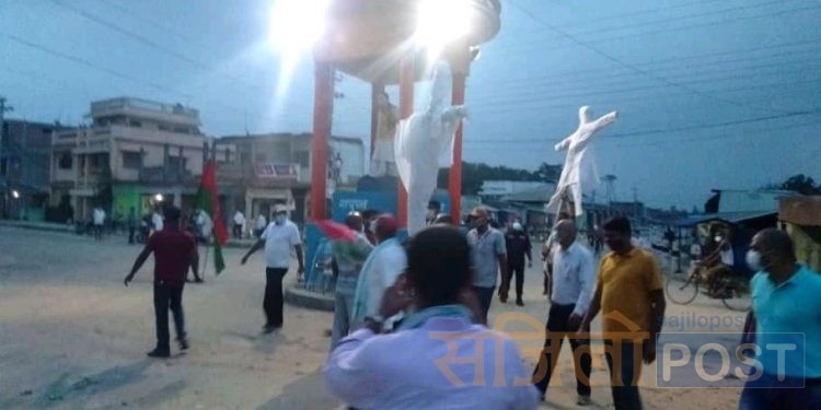 सप्तरीको बोदे बर्साईन नगरपालिकामा पनि राष्ट्रपति र प्रधानमन्त्रीको पुतला दहन