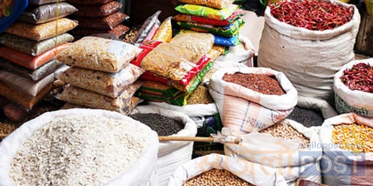 सर्लाहीमा निषेधाज्ञाको मौकामा व्यापारीको रजाइँ, प्रशासन मुकदर्शक