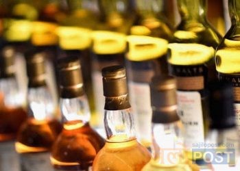 नेपालबाट भारततर्फ लैजाँदै गरेको रु १० लाखभन्दा बढीको मदिरा बरामद