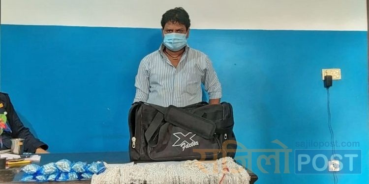 वीरगञ्‍जबाट ५ किलो चाँदीका गरगहनासहित सप्तरीका एकजना पक्राउ