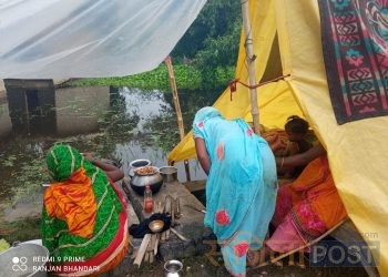 घर नदी बन्यो,सडकमा वास