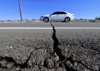 अमेरिकामा ८.२ म्याग्नेच्युडको भूकम्प, सुनामीको चेतावनी