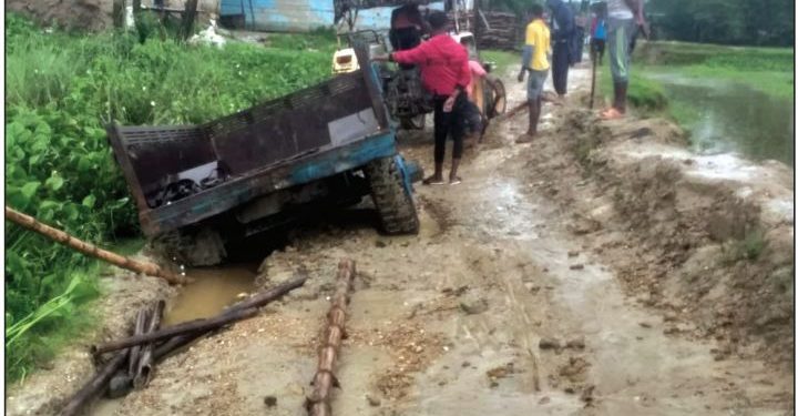 महोत्तरी : मेयर मिश्राकै असहयोगले विकास जलेश्वरको कार्यमा अवरोध !
