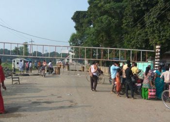 महोत्तरीको मूल भन्सार भिट्ठामोड सीमा नाका १७ महिनापछि खुल्यो,सर्वसाधारणको आवतजावत पुनः सञ्चालन