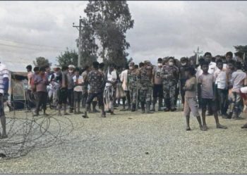 महोत्तरीका भिठ्ठामोडमा मलिवाडाका नाका खोलाउन प्र द र्श न