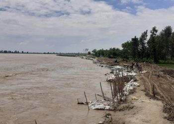 कमला नदिको बाँध टालटुलमै ११ करोड खर्च, मर्मत गरिएको बाँधको आयु मुस्किलले ७ महिना