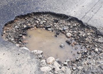 महोत्तरीमा मुख्य सडकमै आहाल