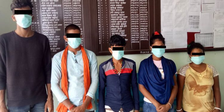 ओरकेष्ट्रामा नाच्ने भारतीय युवतिसहित पाँच जना धनुषाबाट प क्रा उ