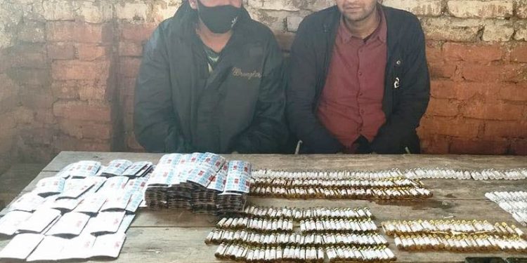 महोत्तरीबाट लागूऔषधसहित २ जना प्रहरी नियन्त्रणम