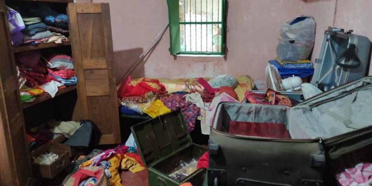 रौतहटको मत्सरीमा नकाबधारी डाँका समूहद्वारा लु ट पा ट