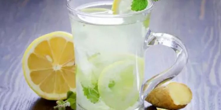 यी ५ व्यक्तिले भूलेर पनि नपिउनुहोस् कागती पानी, नत्र…