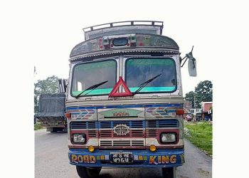 दुईवटा मालबाहक ट्रक वीरगञ्जबाट नियन्त्रणमा