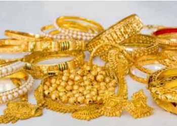 महोत्तरीमा बन्दुक देखाएर गरगहना लु ट पा ट