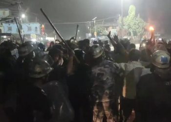 रौतहटमा प्रहरी र जनमत पार्टीका कार्यकर्ताबीच झ डप