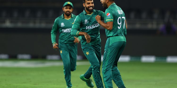 टी–२० विश्वकपमा पाकिस्तानले अफगानिस्तानलाई ५ विकेटले पराजित गर्दै सेमिफाइनल नजिक