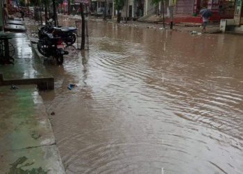 सप्तरीको बिभिन्न नदीमा पानीको उच्च बहाव,राजविराज जलमग्न