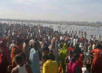 सिराहा र धनुषाको सिमानामा पर्ने कमला नदिमा भुत मेला सुरु