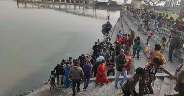 सप्तरीकाे सप्तकाेशीमा एक स्वास्थ्यकर्मीले हाम फालेर गरे आ त्मह त्या