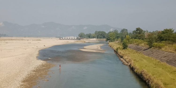 कमला नदिमा भण्डारणको नाममा क्रसर स्थापनाको प्रयास