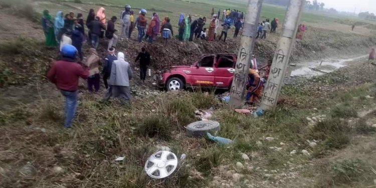 प्रदेश २ : जन्ती बोकेको जीप (स्कोर्पियो) दुर्घटना ६ जनाको मृ त्यु, १ जना घाइते