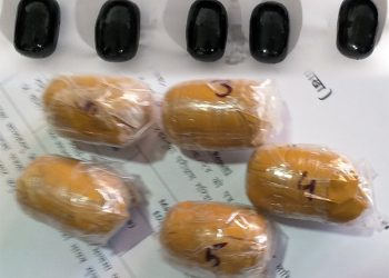 भन्सार छल्न मलद्वारमा लुकाएर ल्याएको सुनसहित २ भारतीय नागरिक प क्राउ