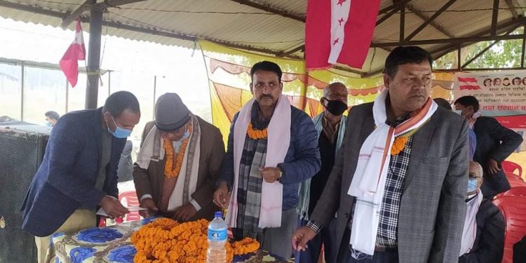 सिरहाको लहानमा काङ्ग्रेसको १४ औं महाधिवेशनबाट नवनिर्वाचित नेताहरुलाई सम्मान
