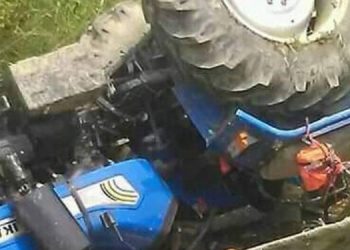 महोत्तरीमा ट्याक्टर पल्टिँदा एक युवकको मृ त्यु ,चालक घाईते