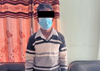 महोत्तरीबाट श्रोत नखुलेको ९ लाख ५० हजार नेपाली रुपैयाँसहित एक भारतीय प क्राउ