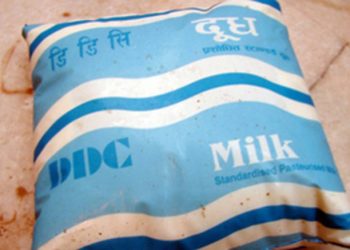 दुधको मुल्य लिटरमा १४ रुपैयाँसम्म बढ्यो,जनकपुरमा प्रतिलिटरको मुल्य यस्तो छ