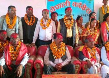 सिराहामा कांग्रेसको समानन्तर जिल्ला समिति गठन