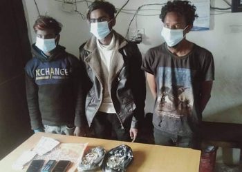 महोत्तरीबाट लागूऔषधसहित तीन जना प क्राउ