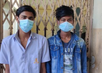 जनकपुरबाट मोटरसाइकल चो री गरेर भाग्दै गरेका सिरहाका दुई युवक प क्राउ