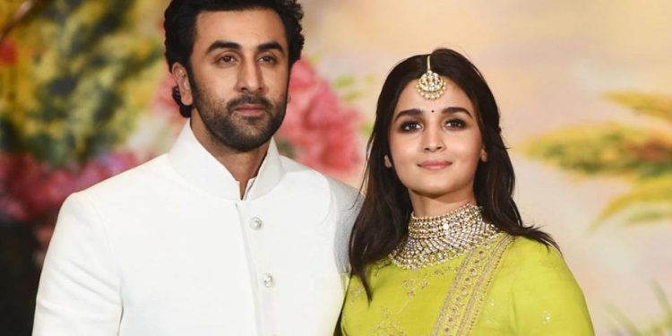 बलिउड : अक्टोबरमा बिहे गर्ने रणवीर र आलिया