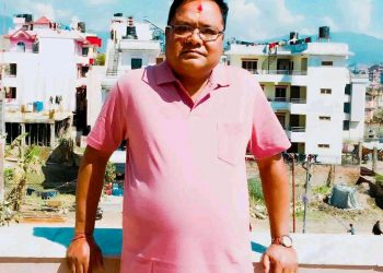 सिरहाको लक्ष्मीपुर पतारीमा नेपाली काङ्ग्रेसबाट चतुरान्नद ठाकुरको अध्यक्षपदमा उम्मेदवारी घोषणा